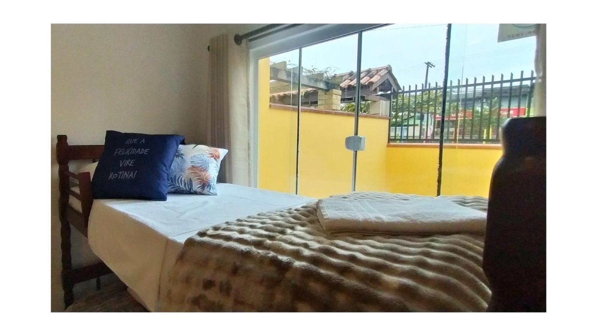 Casa Amarela - Wifi - Prox E Beto Carrero Holiday home Penha (Santa Catarina)